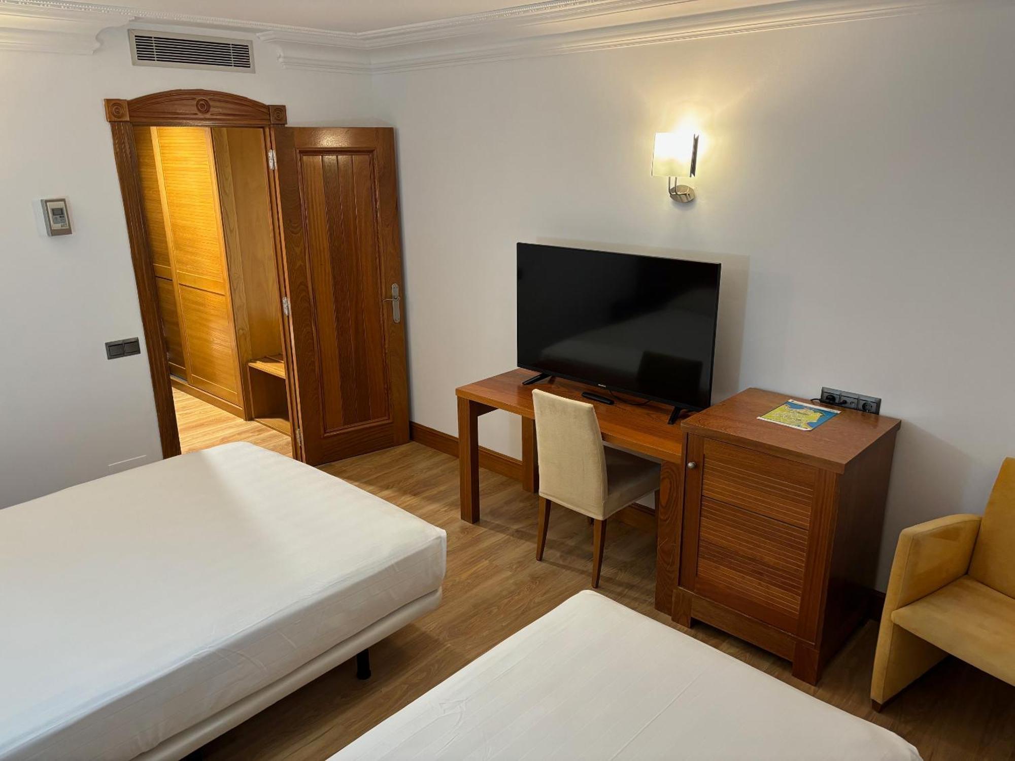 Gran Hotel Liber & Spa Playa Golf Noja Exteriér fotografie