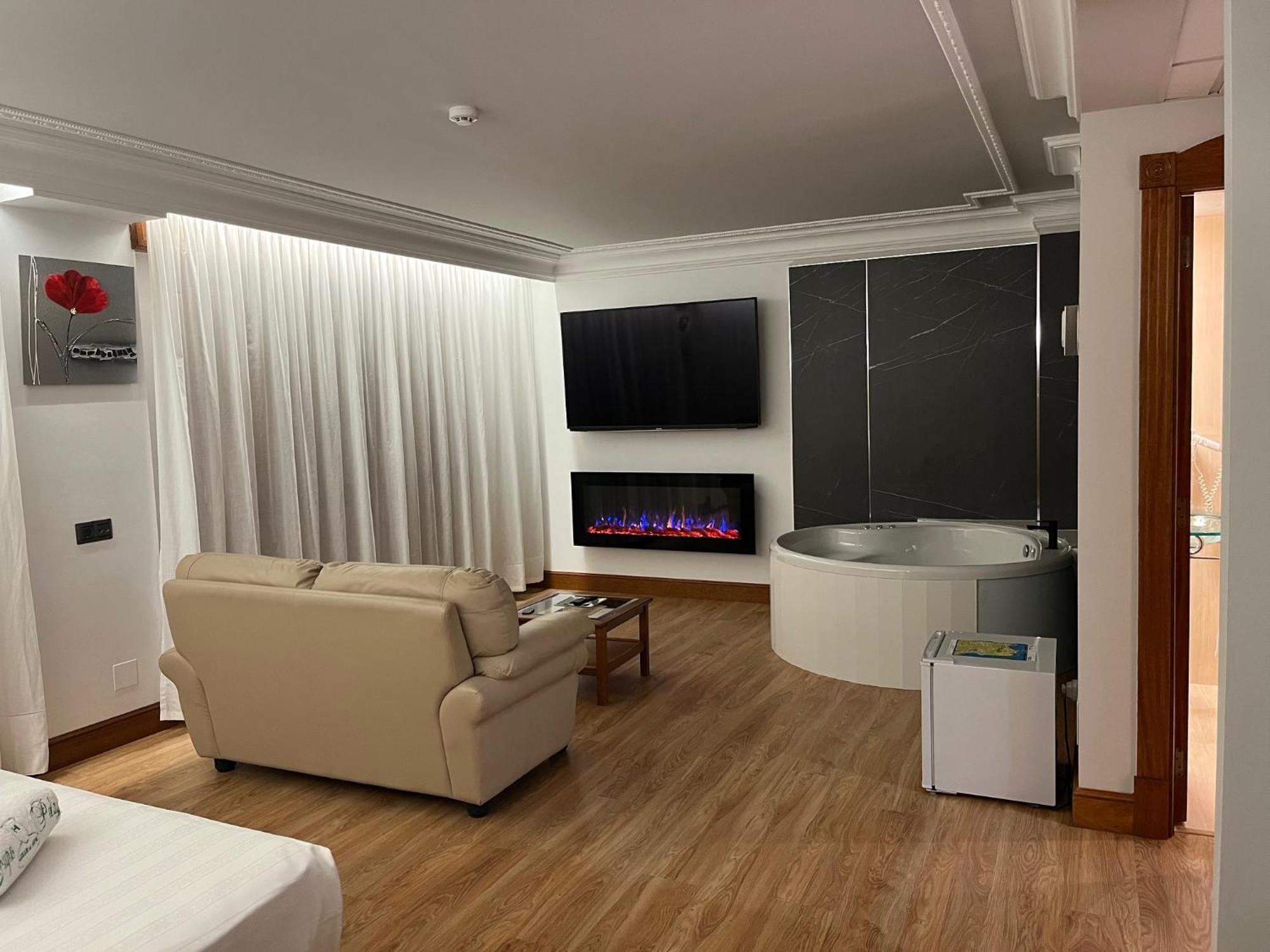 Gran Hotel Liber & Spa Playa Golf Noja Exteriér fotografie
