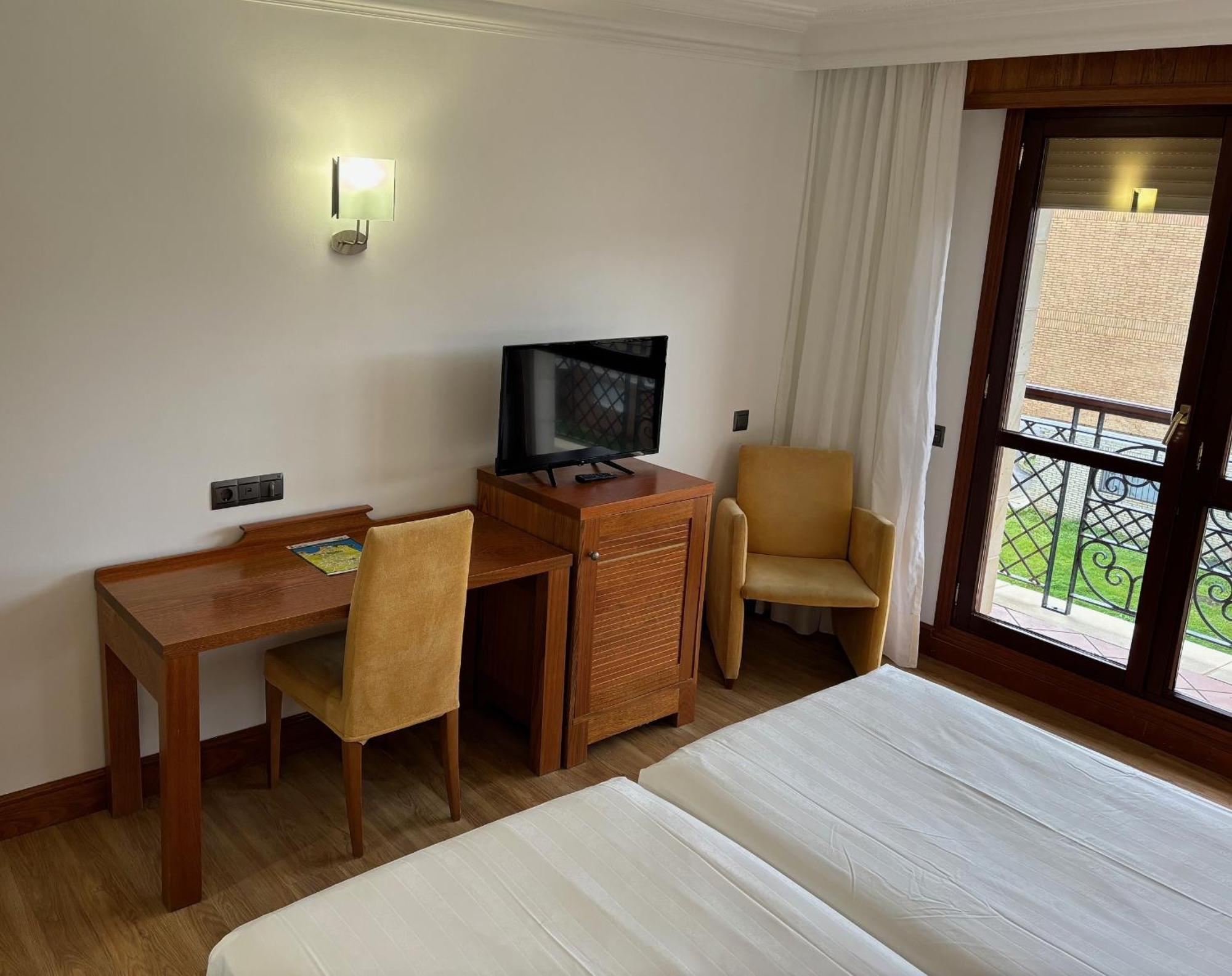 Gran Hotel Liber & Spa Playa Golf Noja Exteriér fotografie